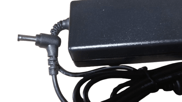 AD-TOSHIBA - TOSHIBA 19v-3,42amp