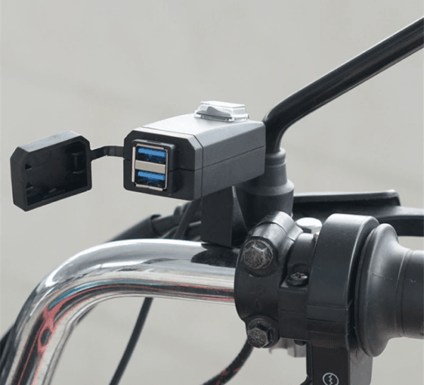 CUSB-H2 Cargador USB QC3.0 para motocicleta IP67